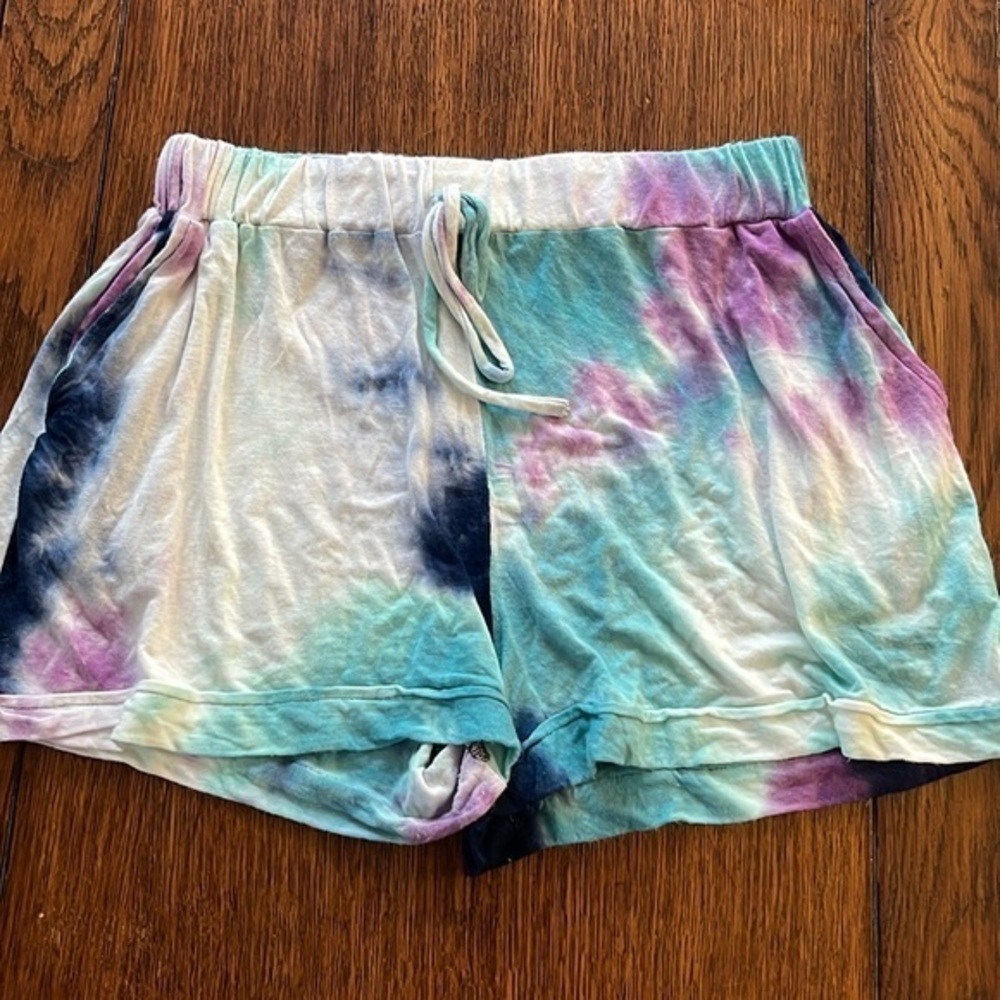 Newbury Kustom tie Dye knit shorts medium blue green white pull on boutique